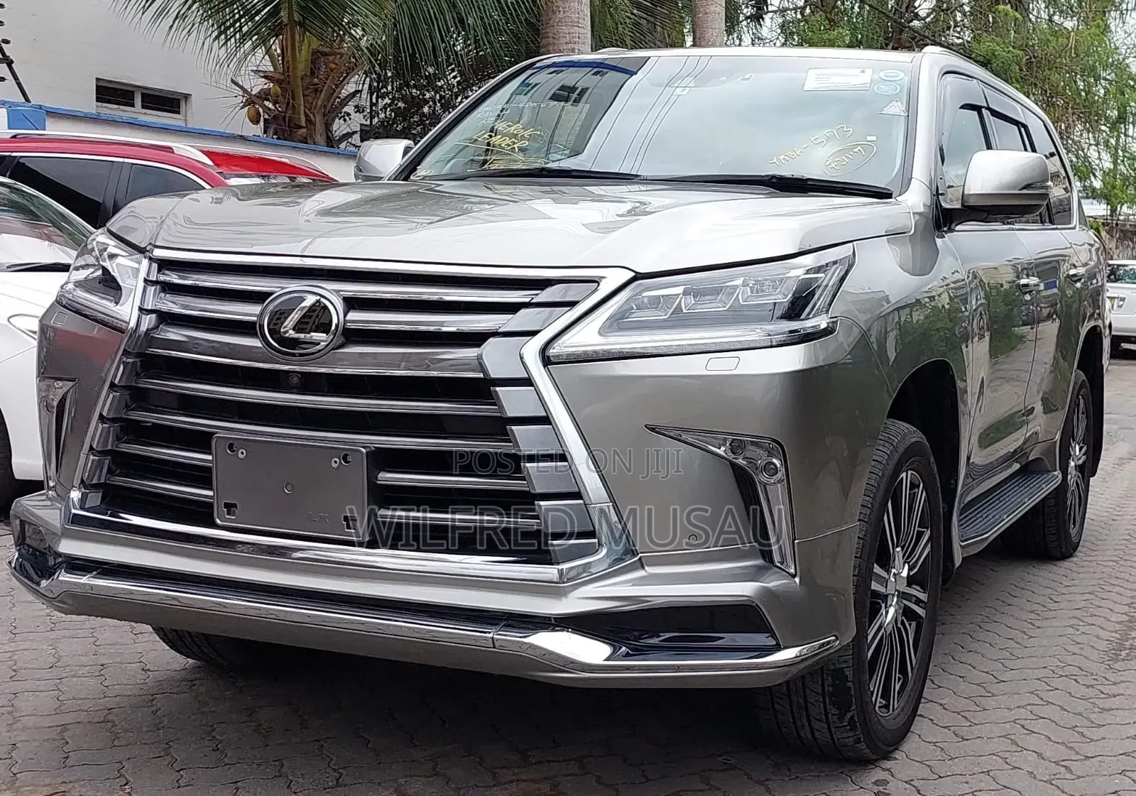 Lexus LX 570 (5 seats) AWD 2017 Gray