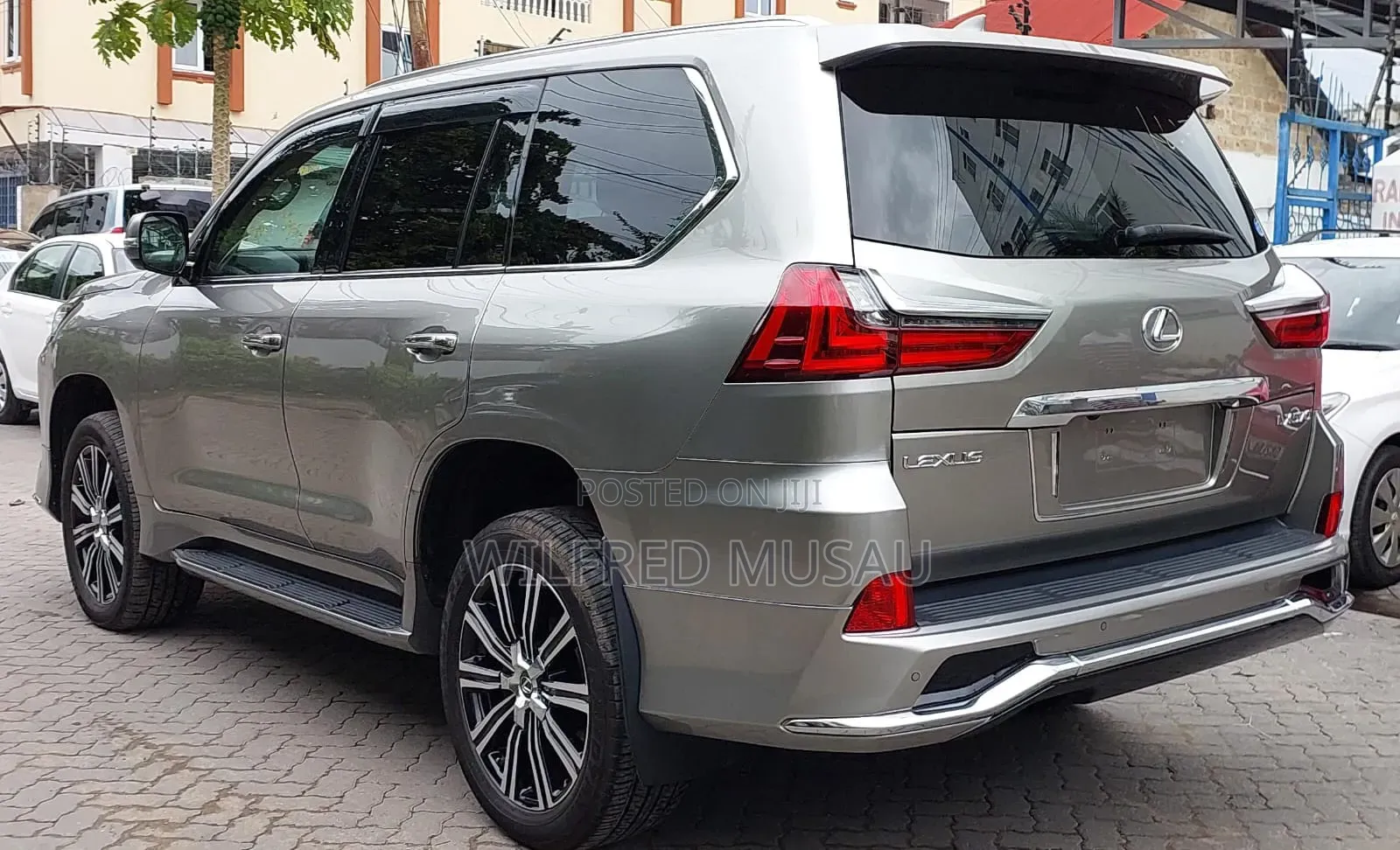 Lexus LX 570 (5 seats) AWD 2017 Gray