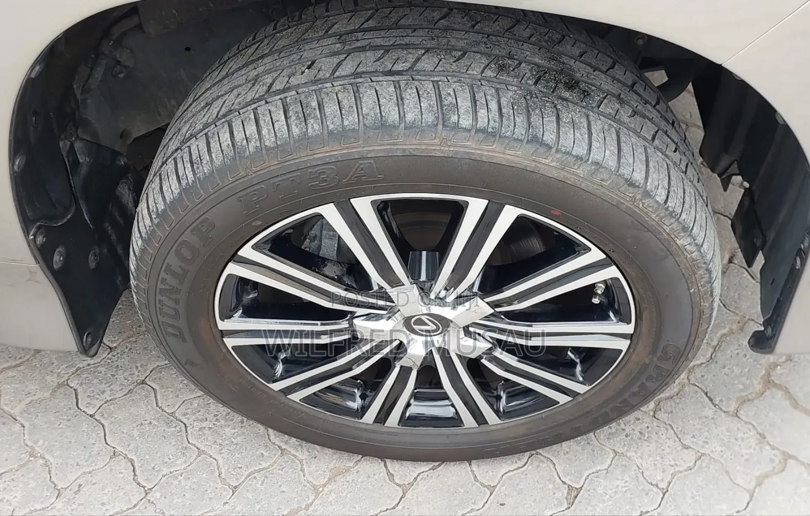 Lexus LX 570 (5 seats) AWD 2017 Gray