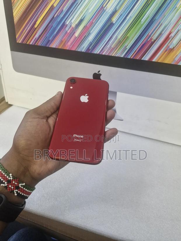 Apple iPhone XR 64 GB Red - main view