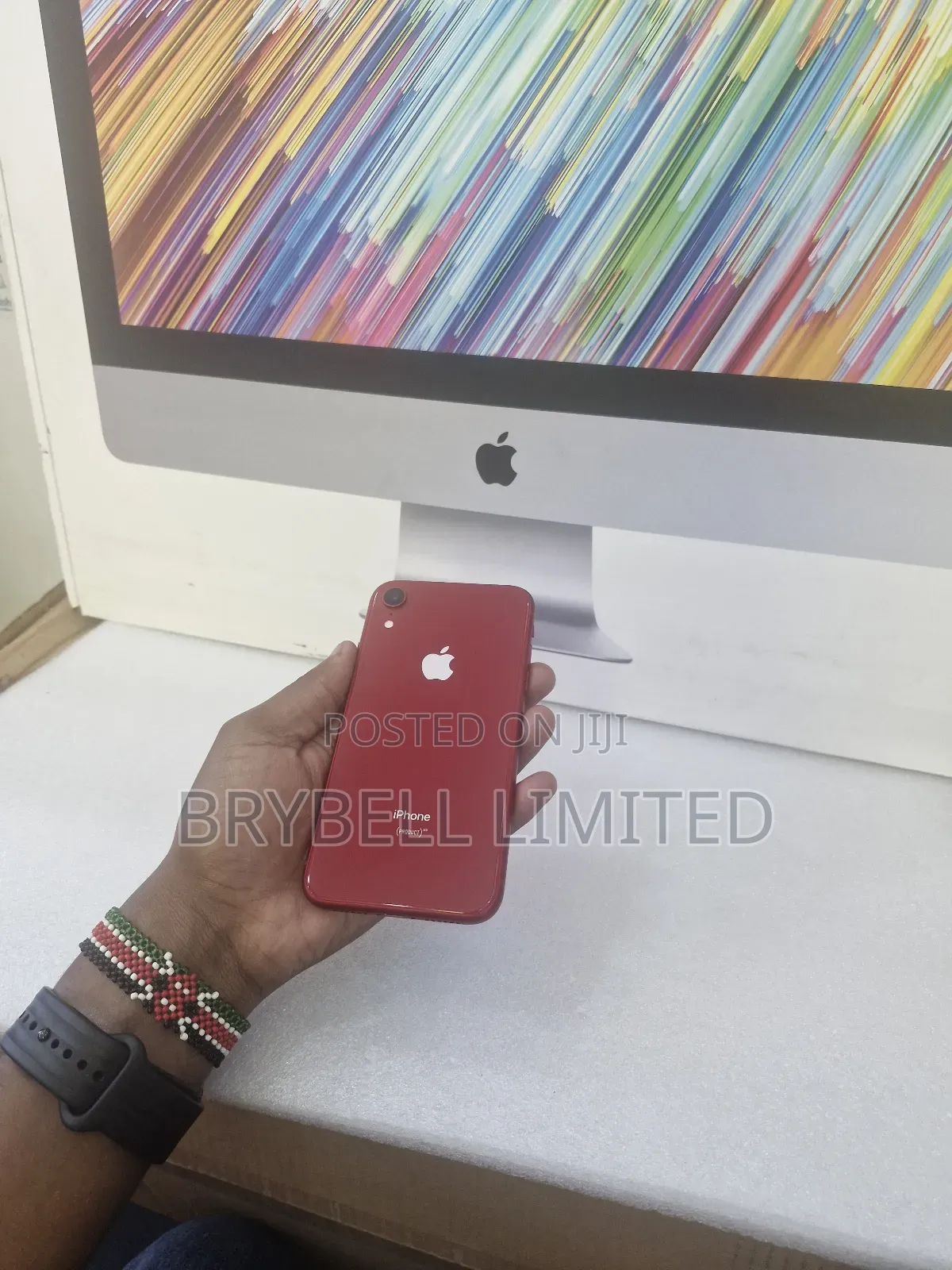 Apple iPhone XR 64 GB Red