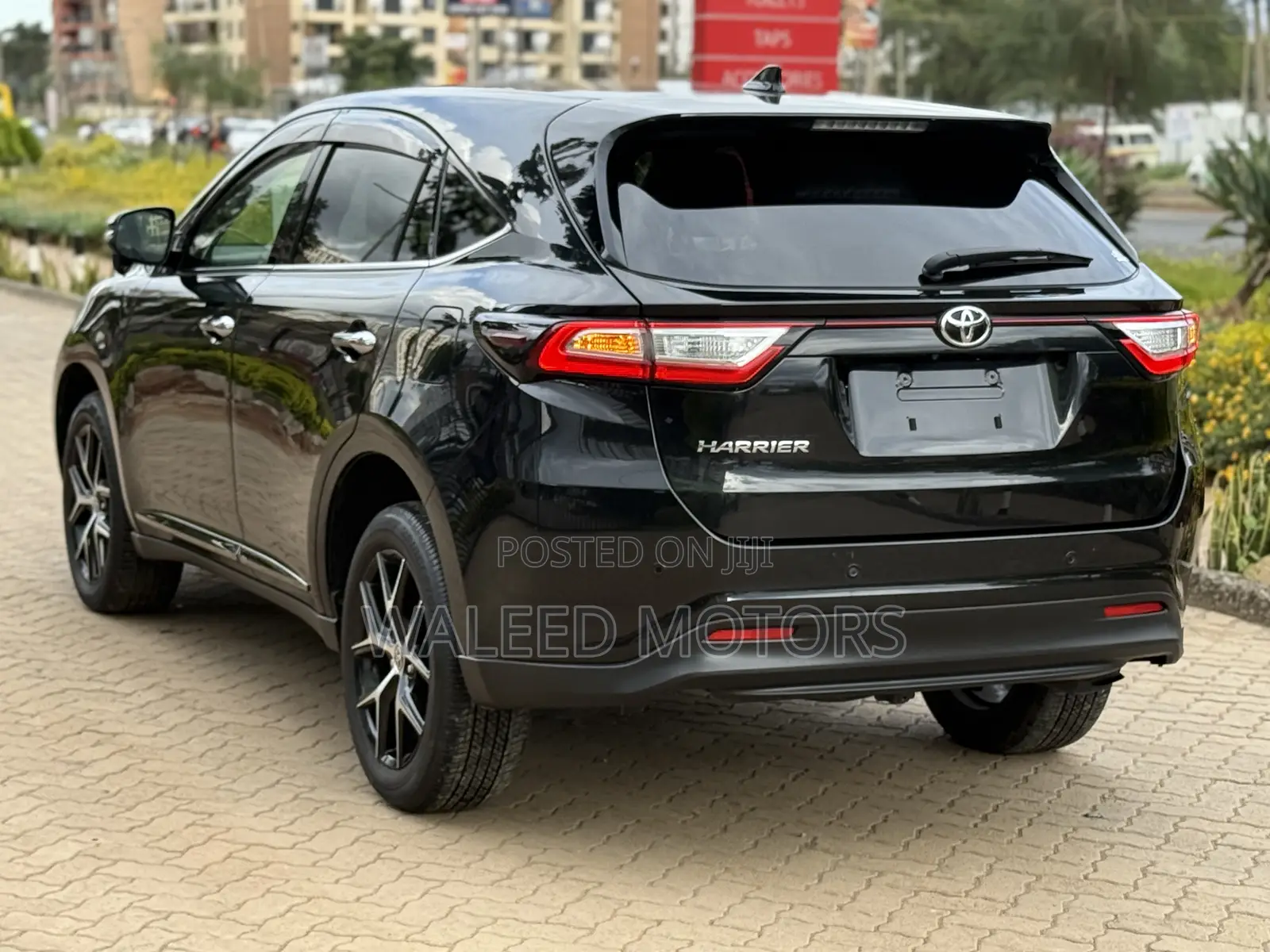 Toyota Harrier 2.0 2020 Black