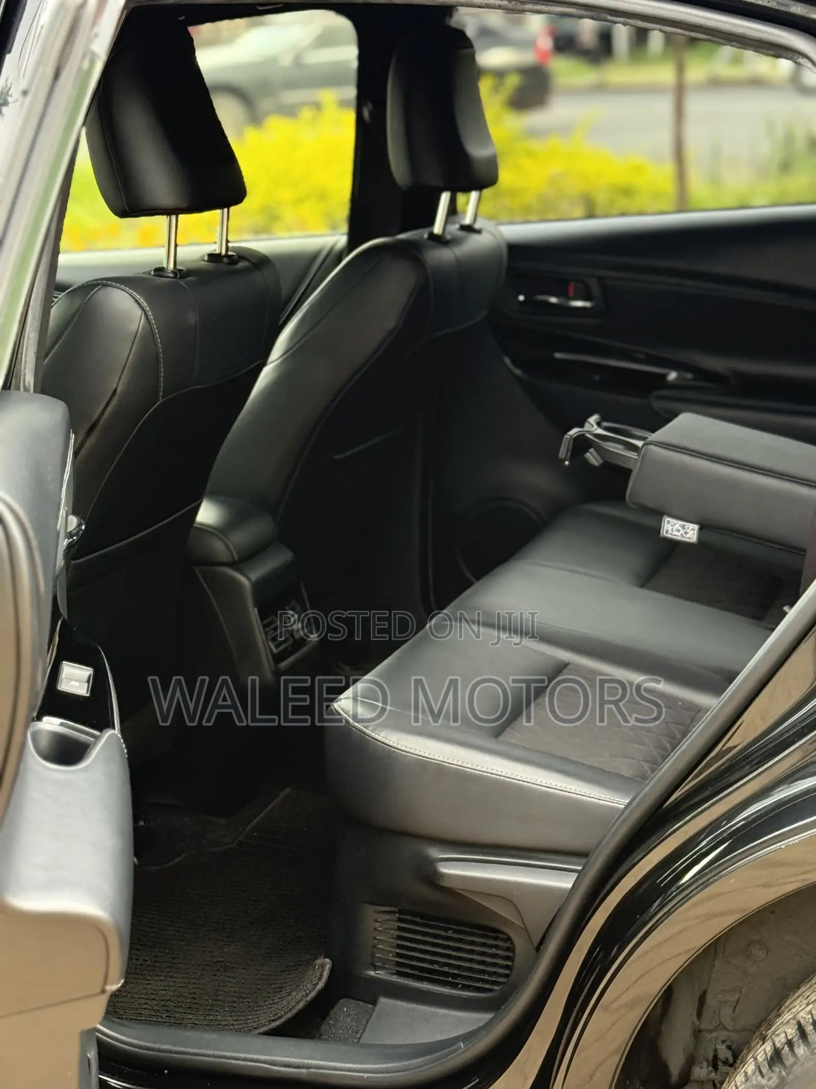 Toyota Harrier 2.0 2020 Black