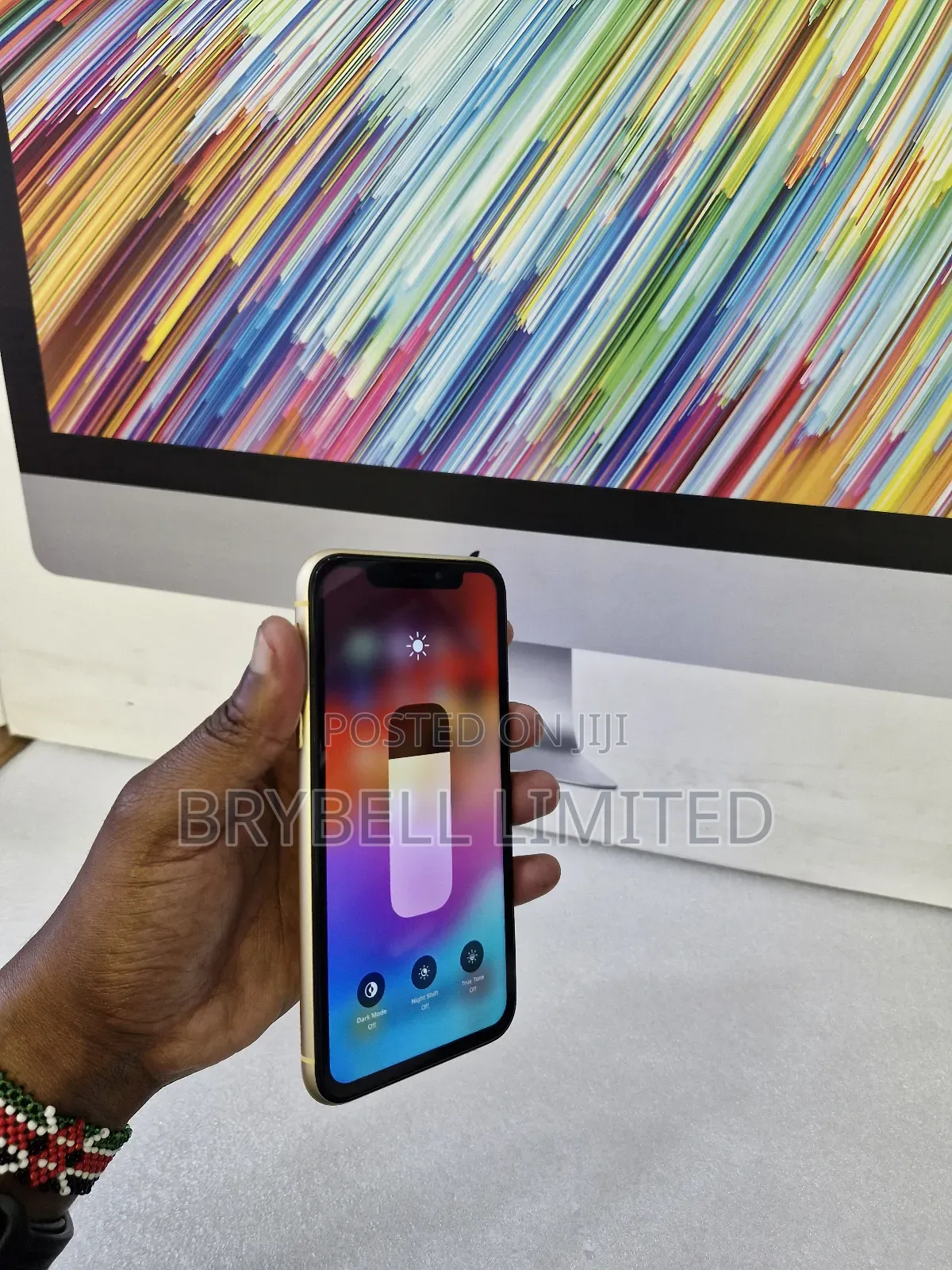 Apple iPhone XR 64 GB Yellow
