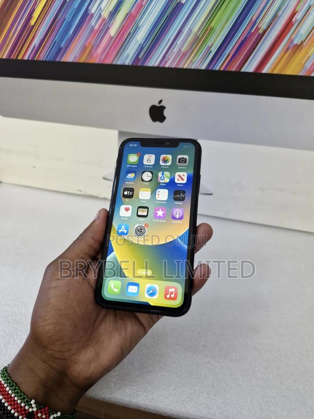 Apple iPhone XR 64 GB Black - thumbnail 5