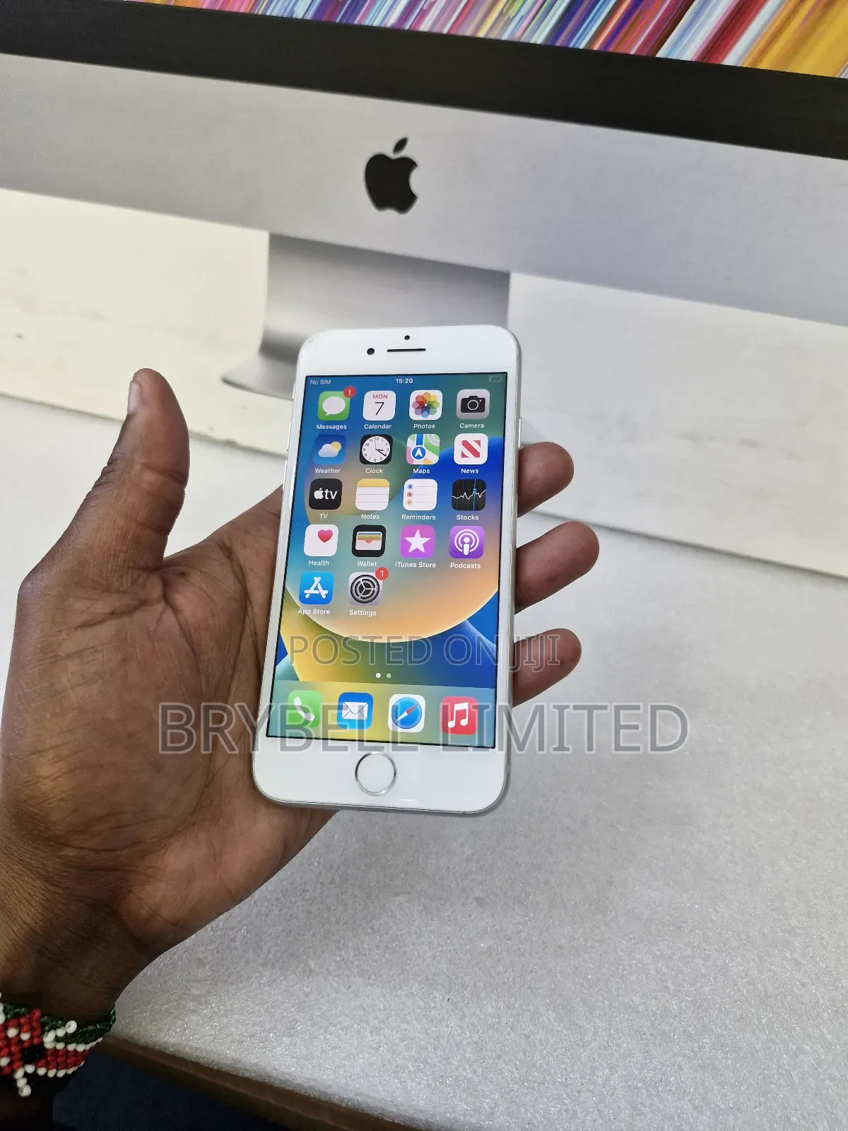 Apple iPhone 8 64 GB White