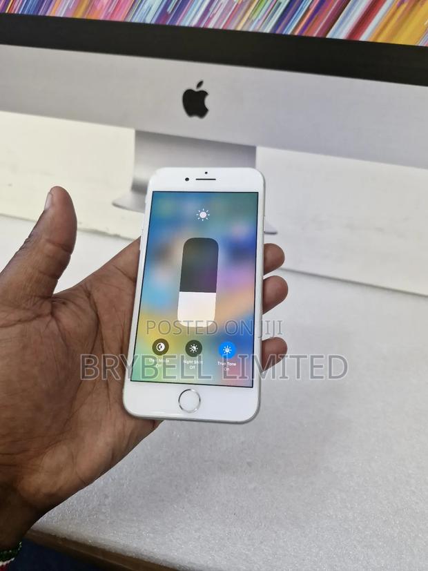 Apple iPhone 8 64 GB White - thumbnail 3