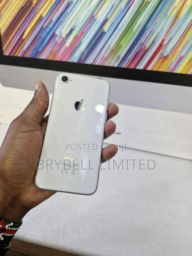 Apple iPhone 8 64 GB White - thumbnail 4