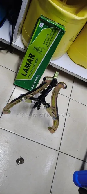 Lamar 12" 3 Jaw Gear Puller/12" Jaw Puller