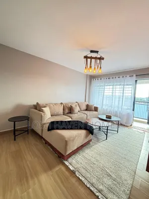 Ensuite Two Bedroom Airbnb Along Thika Road (Roysambu,Trm)