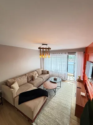 Ensuite Two Bedroom Airbnb Along Thika Road (Roysambu,Trm)