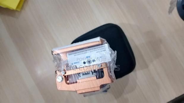 S09 Fiber Cleaver
:S09 Fiber Cleaver