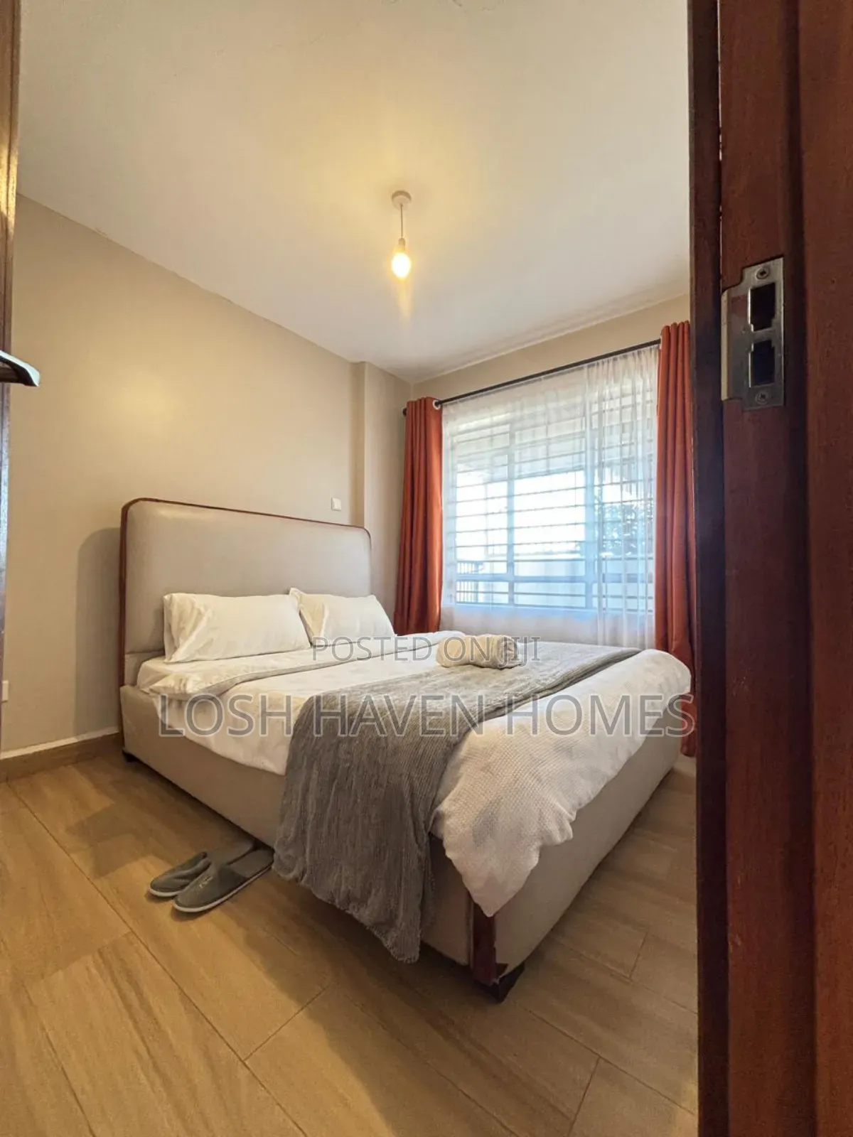 Ensuite Two Bedroom Airbnb Along Thika Road (Roysambu,Trm)