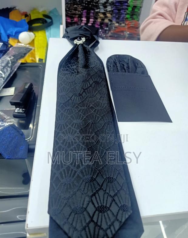 Black Cravat Geometric Tie Sets - thumbnail 3