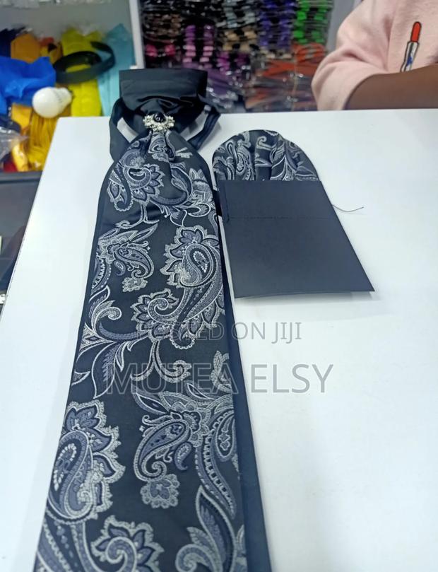 Grey Black Cravat Geometric Tie Sets