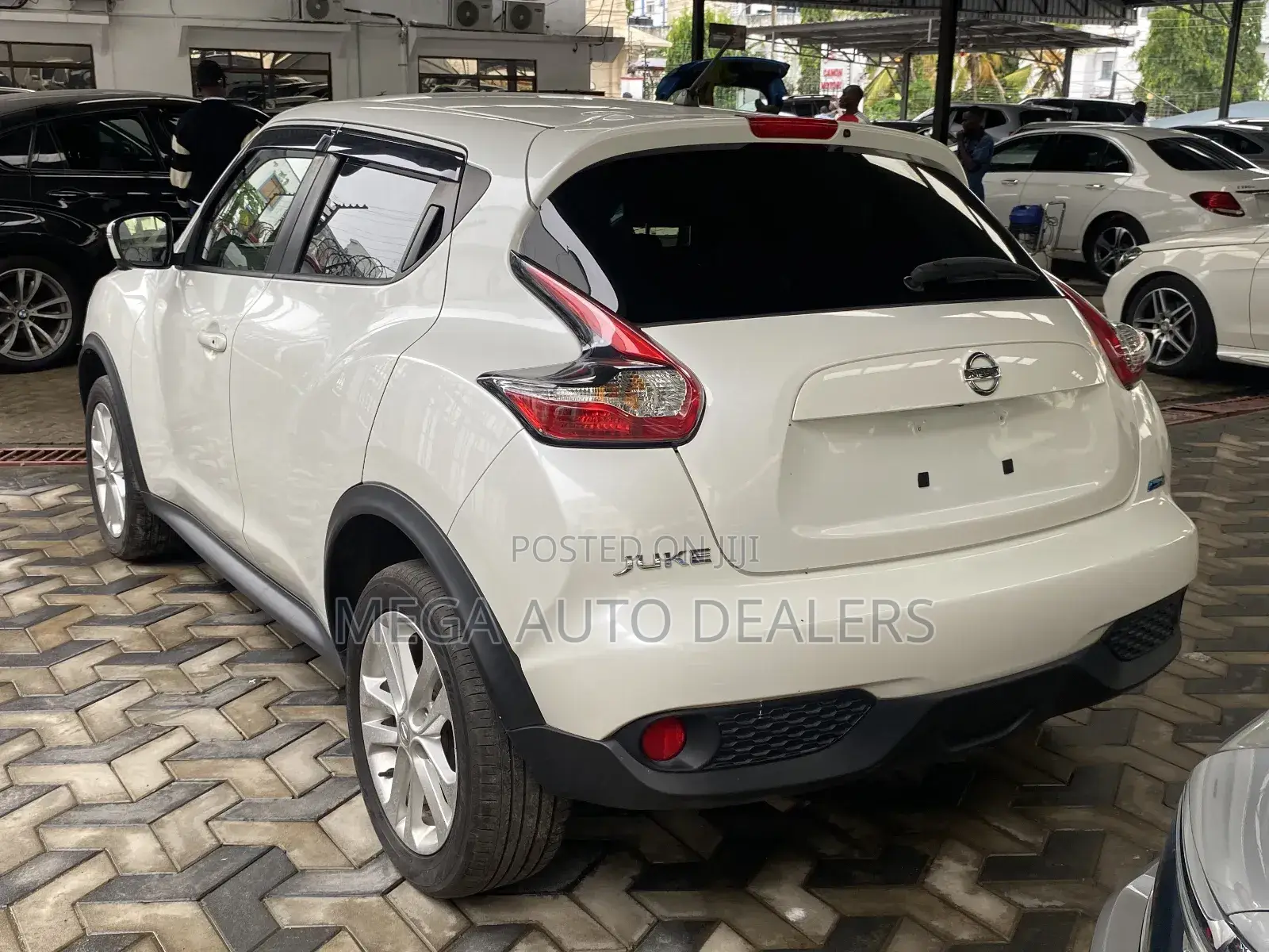 Nissan Juke 2018 White