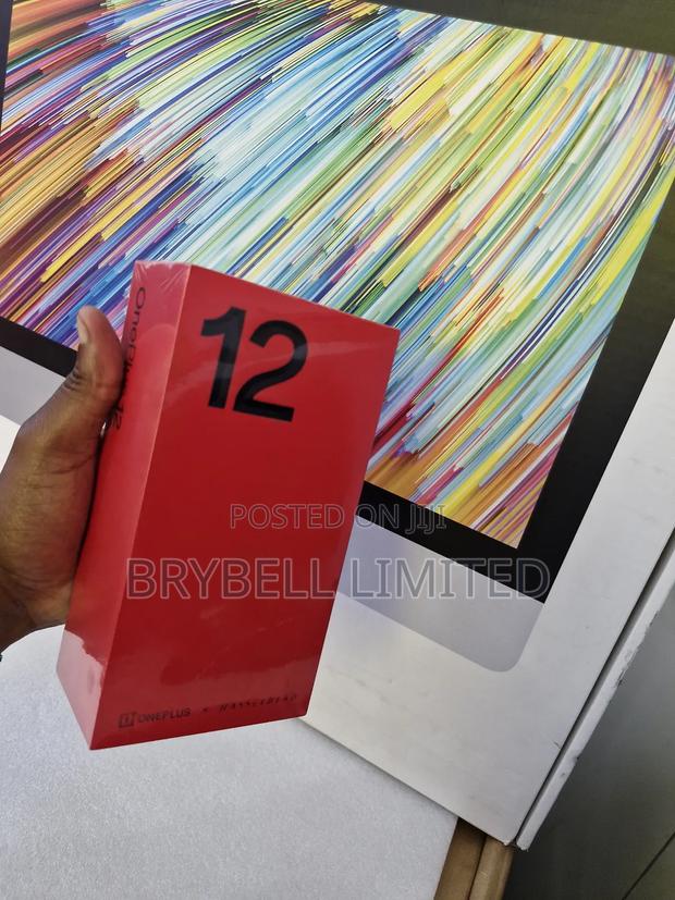 New OnePlus 12 512 GB Green - main view