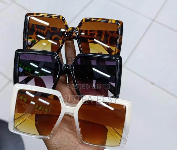 Off White,Black Brawn Unisex Shades - main view