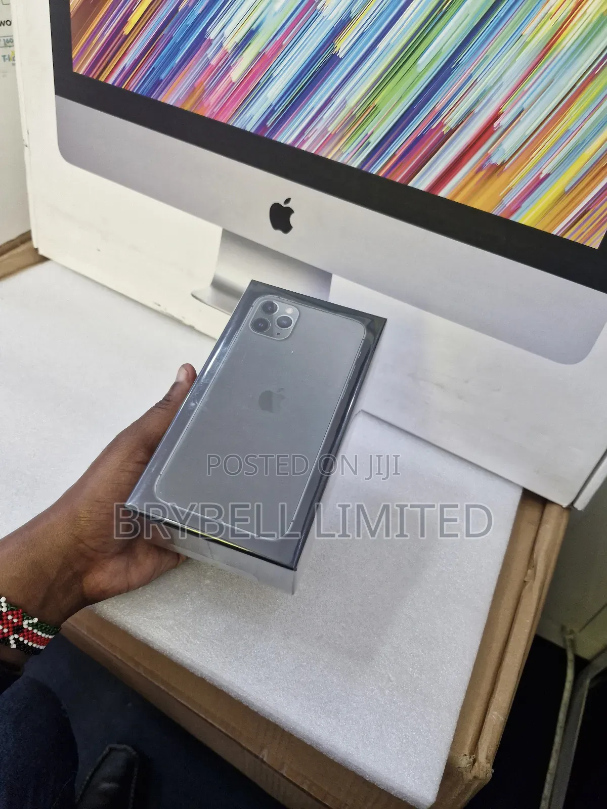 New Apple iPhone 11 Pro Max 256 GB Green