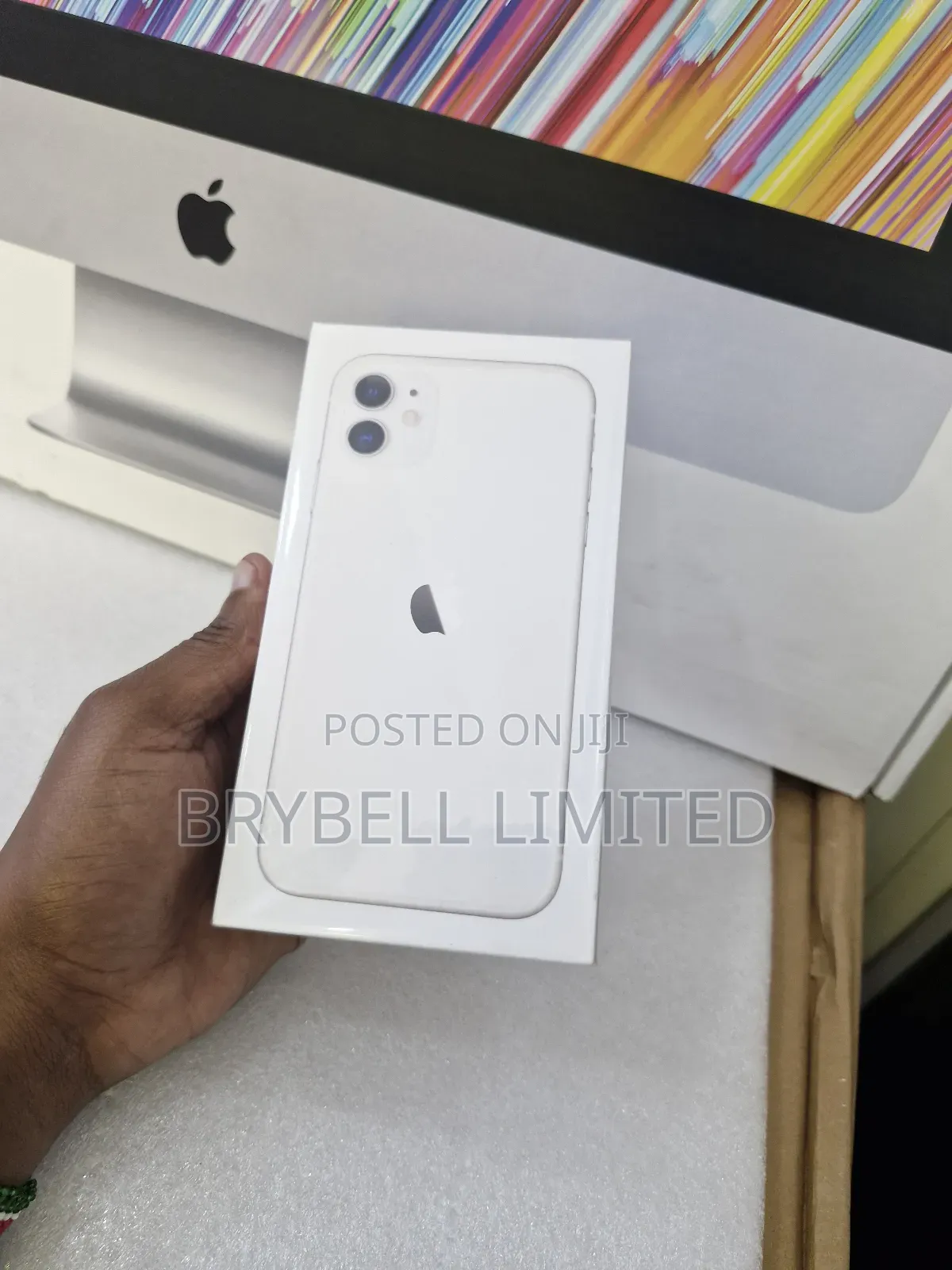 New Apple iPhone 11 128 GB White