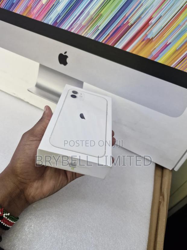 New Apple iPhone 11 128 GB White - thumbnail 3