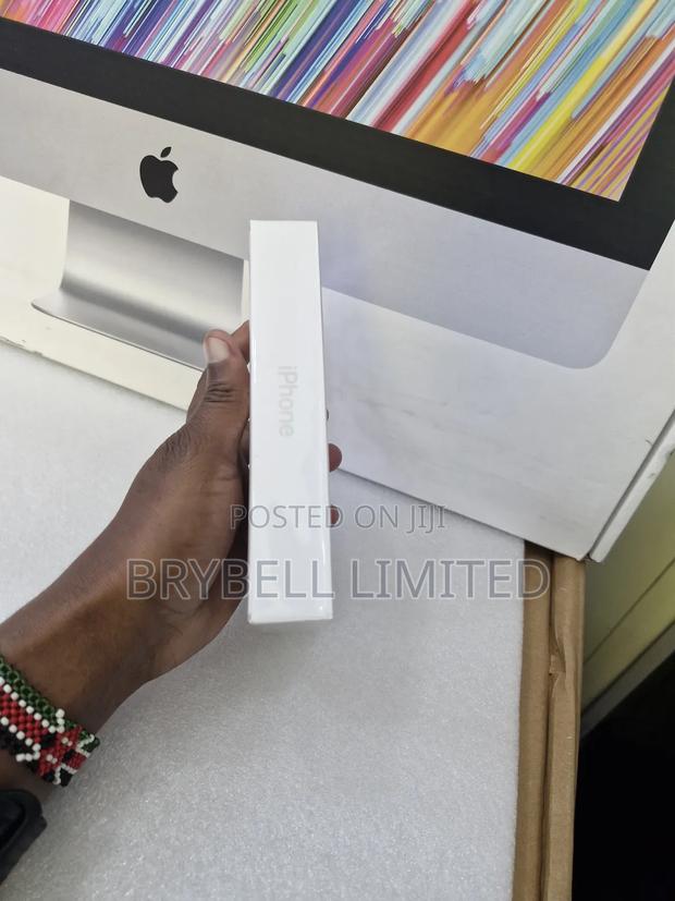 New Apple iPhone 11 128 GB White - thumbnail 4