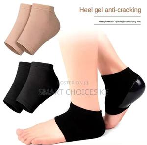 *Anti Cracking Heel Sleeves* Prevents Bruises, Blisters - main view