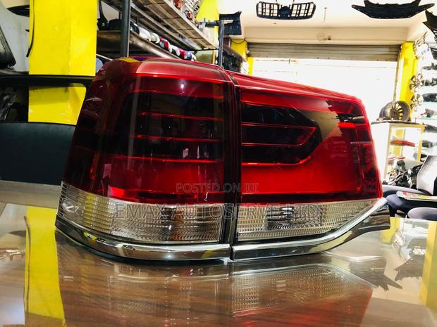 Landcruiser Lc200 V8 Taillight 2015 - thumbnail 2