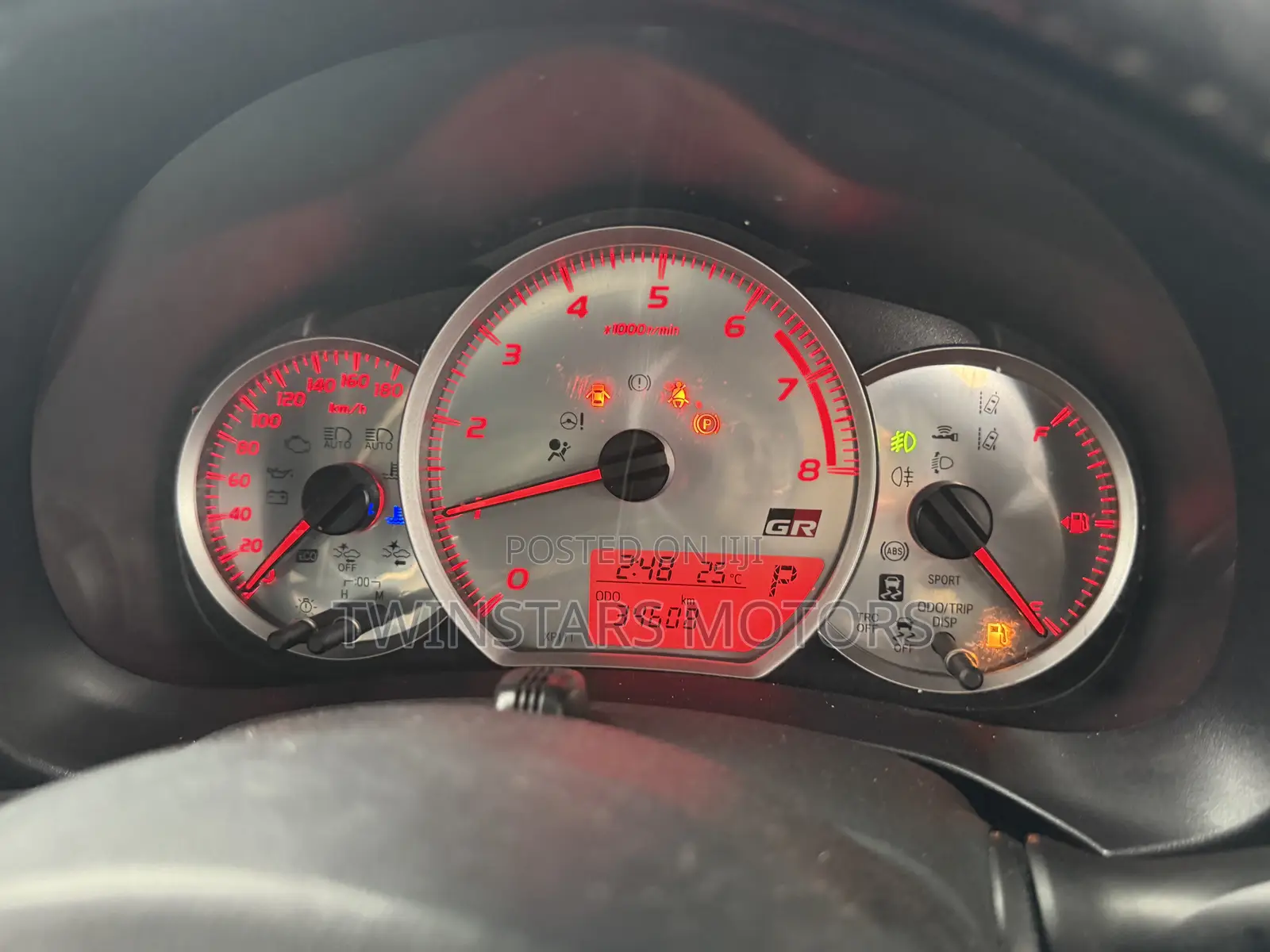 Toyota Vitz 1.5 FWD 5dr 2018 Gray