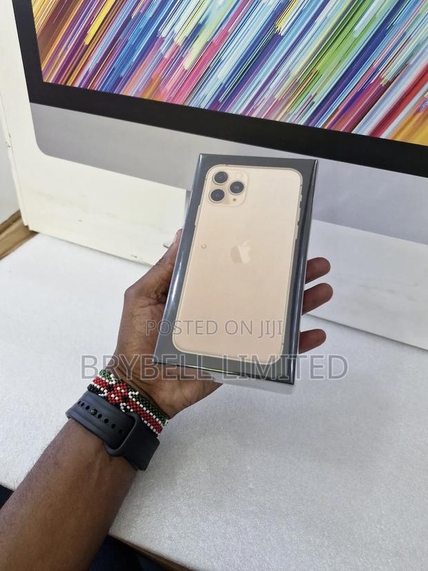 New Apple iPhone 11 Pro 256 GB Gold - thumbnail 7