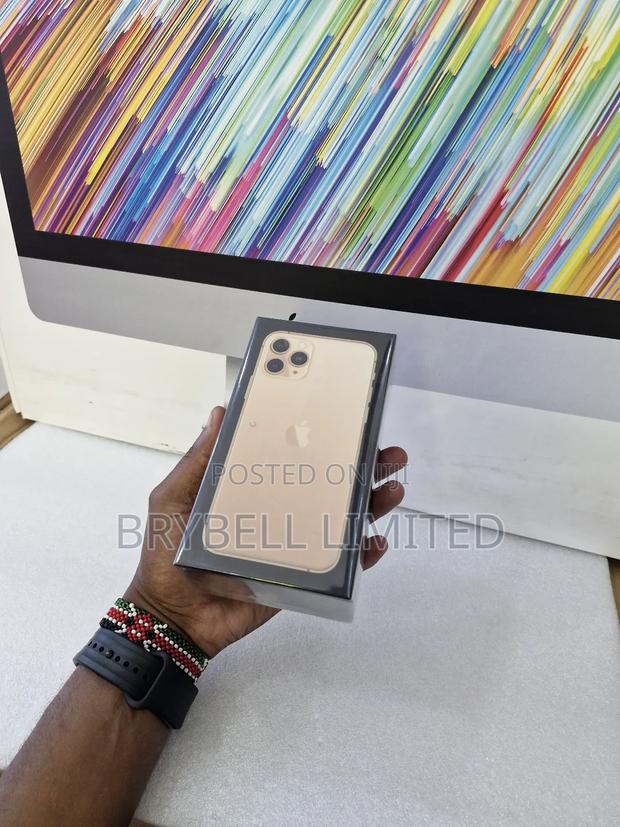 New Apple iPhone 11 Pro 256 GB Gold - main view