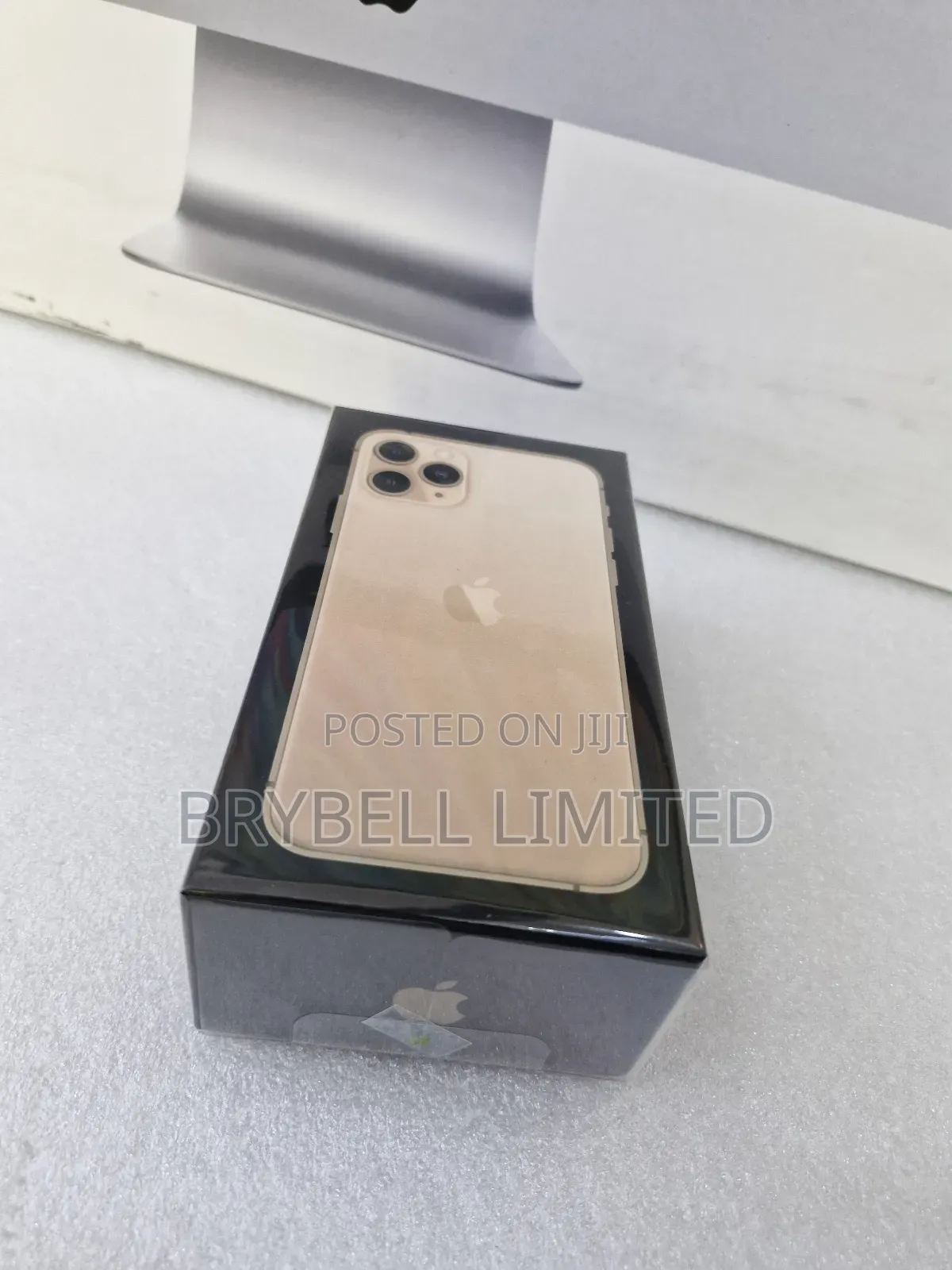 New Apple iPhone 11 Pro 256 GB Gold