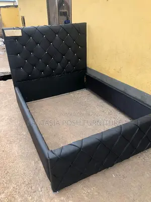 5 by 6 Black Crystal-Tuft Chester Bedframe