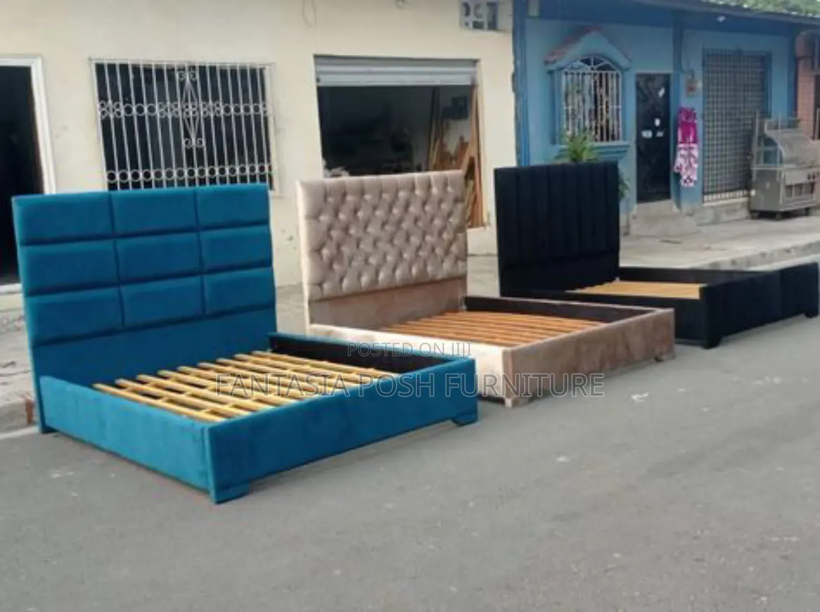 5x6 Tufted Chesterfield Bed - Order Pay on Delivery