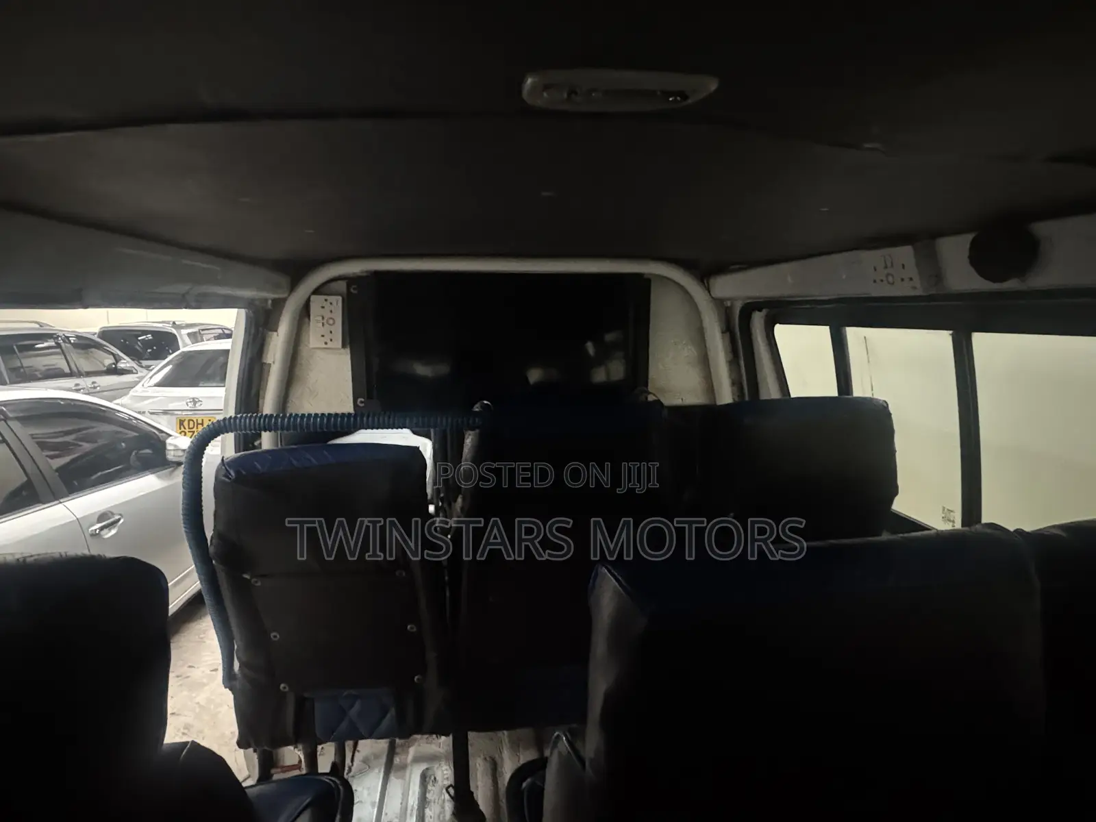 Toyota HiAce 2014 White