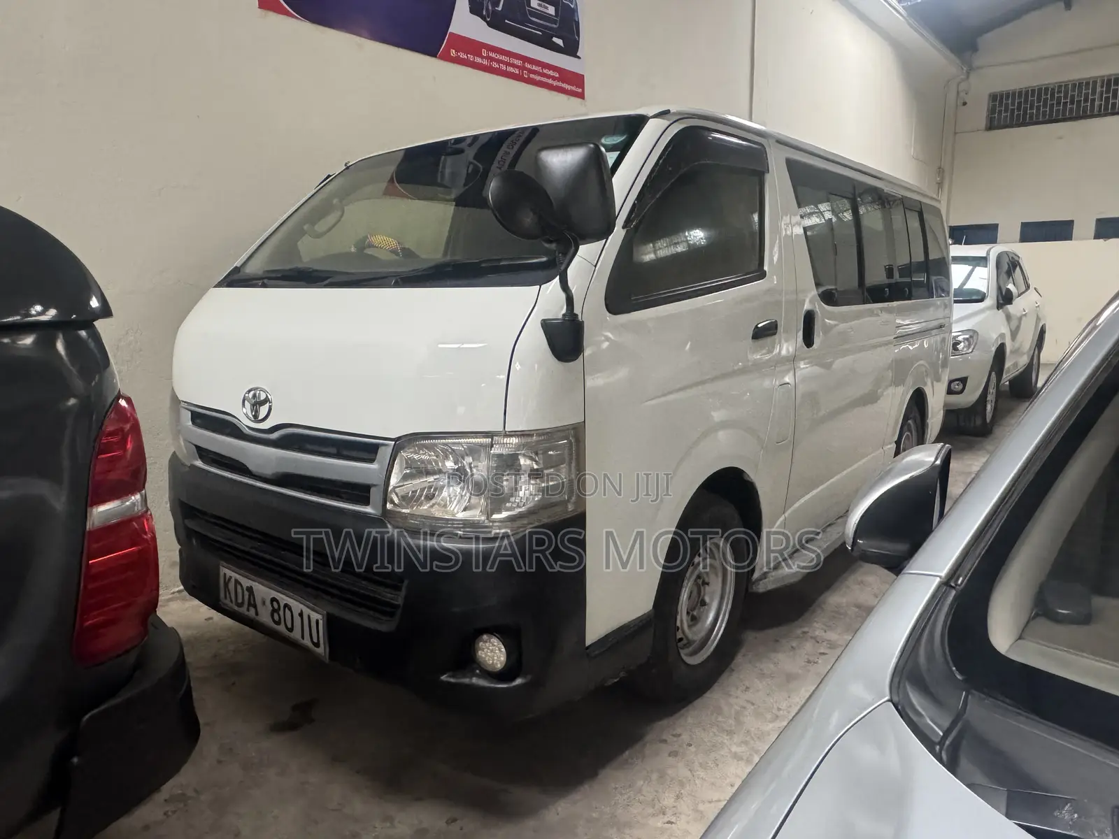 Toyota HiAce 2014 White