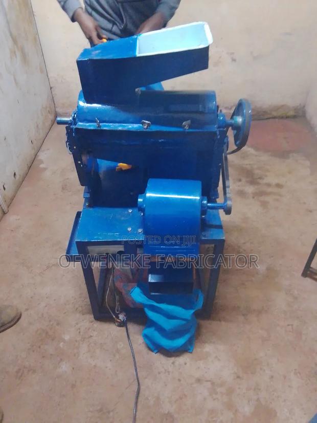 Nut Peeler Machine - thumbnail 2