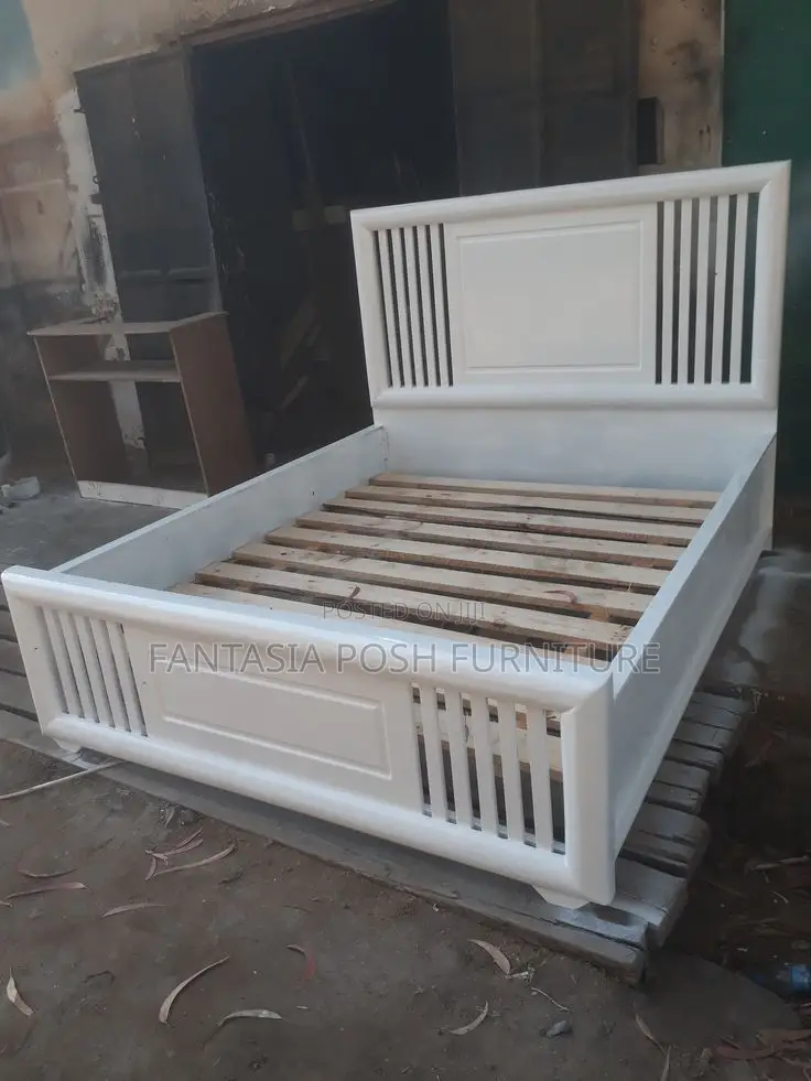5x6 Diamond-Tuft White Elegance Bed Frame