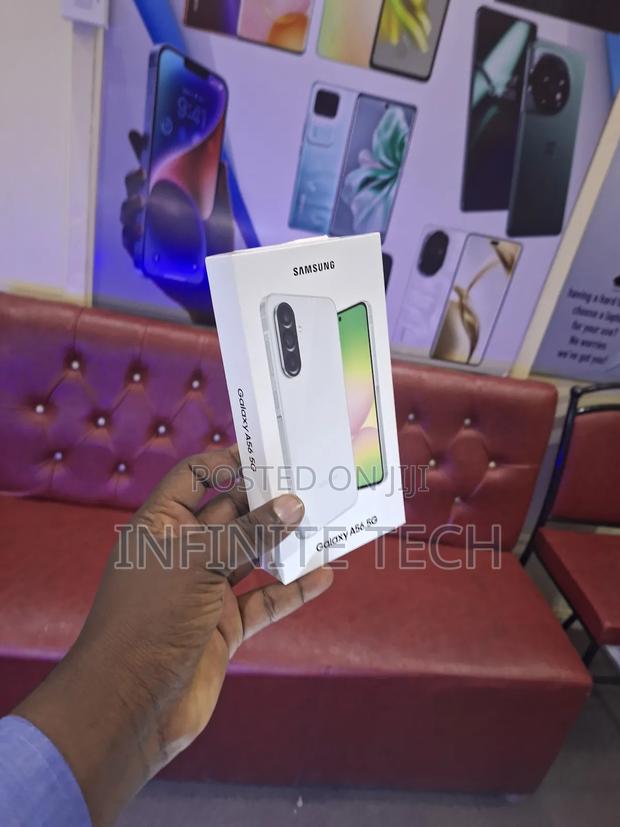 New Samsung Galaxy A56 128 GB Black - thumbnail 2