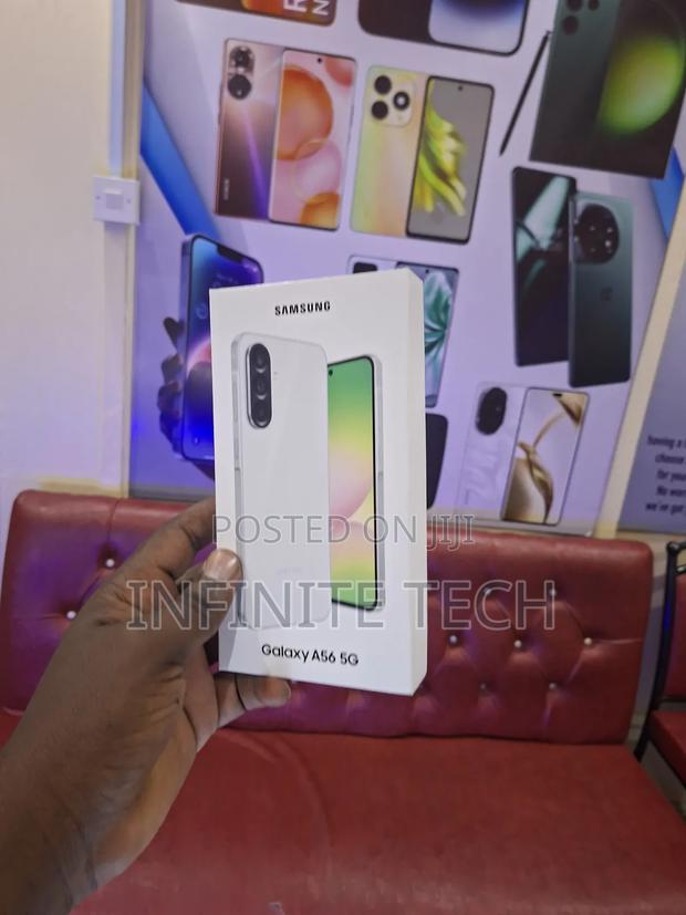 New Samsung Galaxy A56 256 GB Black - thumbnail 3