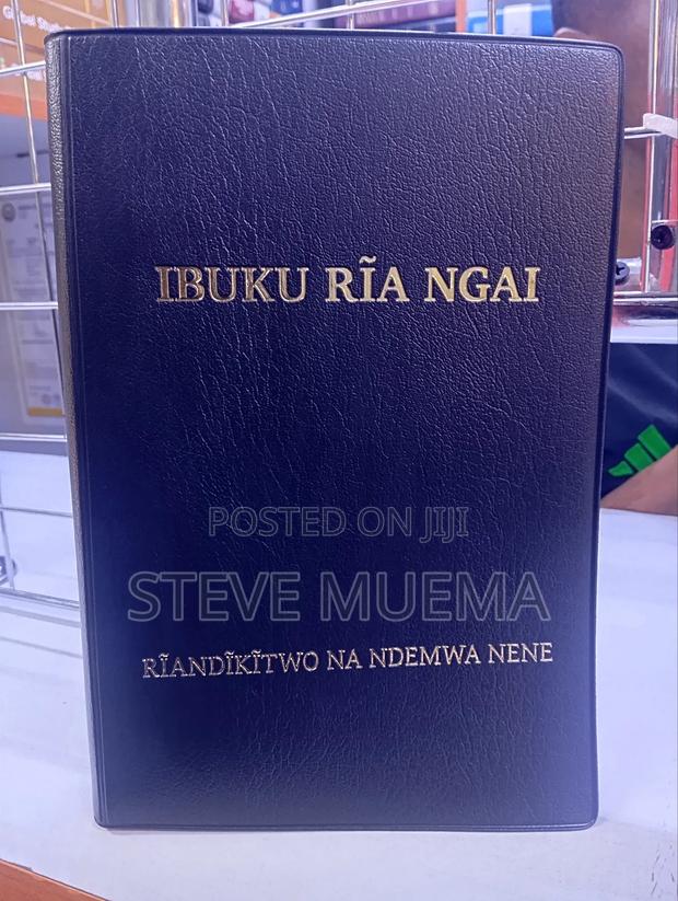 Kikuyu Large Print Bible.