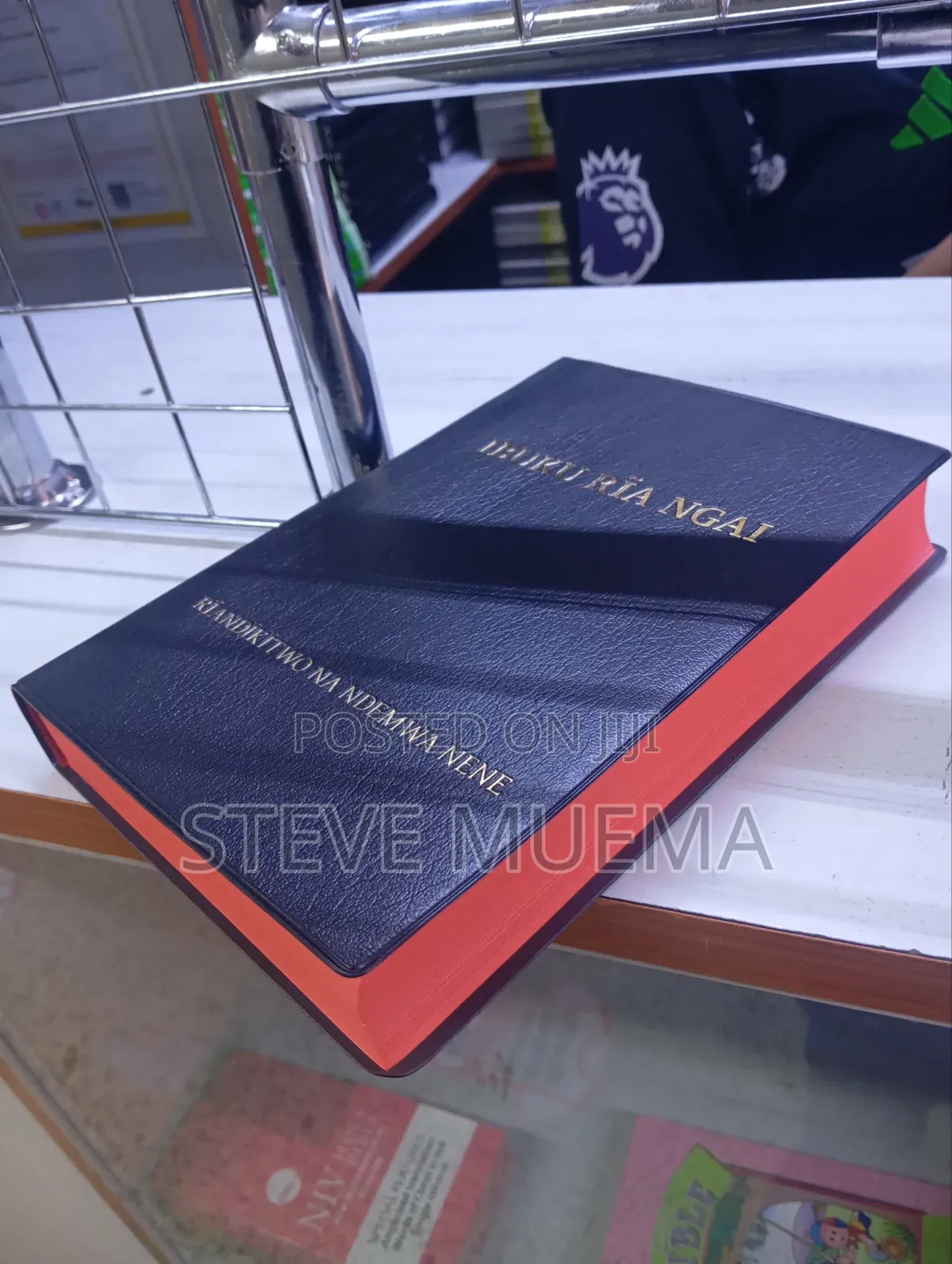 Kikuyu Large Print Bible.