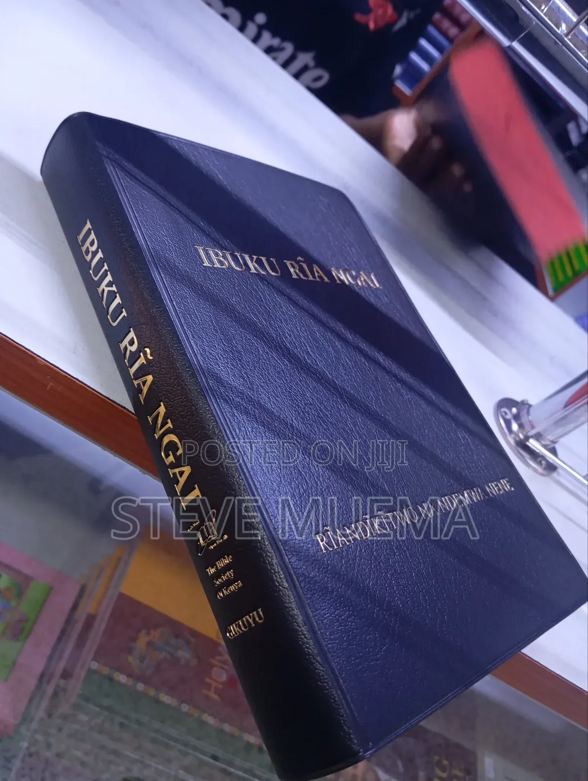 Kikuyu Large Print Bible.