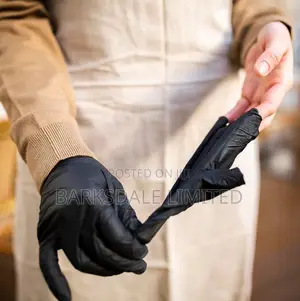 Sri Trang Nitrile Exam Gloves, Powder-Free, Medical Grade