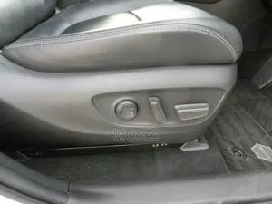 Toyota RAV4 2020 White