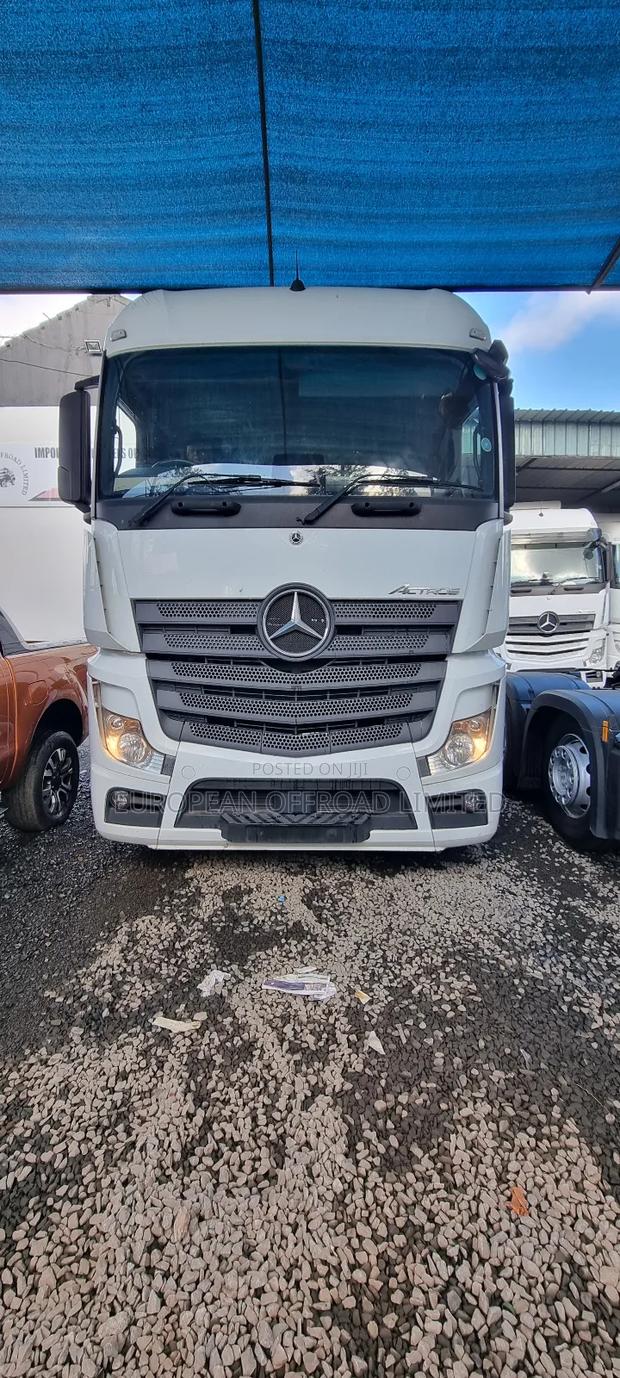 Mercedes Benz 2545 2019 - main view