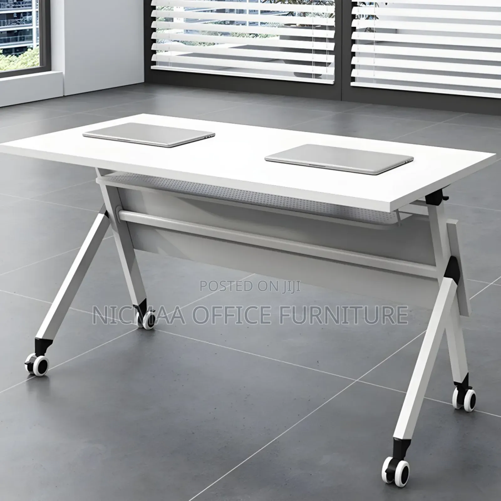 Sleek Mobile Foldable Meeting Table