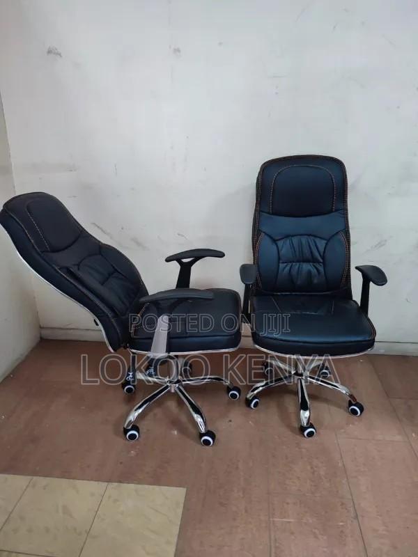 Office Chair: Regal Black Leather Chair