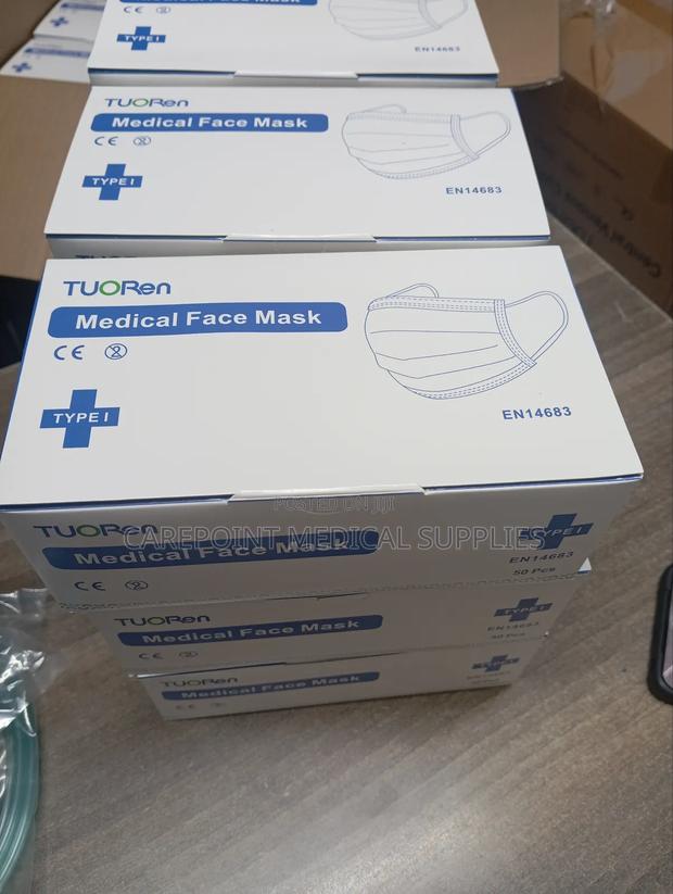 3 Layer Surgical Mask.