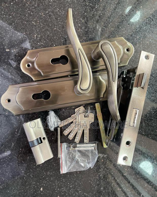 Moment Door Lock - main view